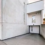 Апартаменты Unique Place By 19 *