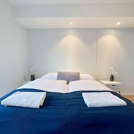 Apartman Unique Place By 19 *